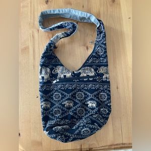 Black & White Elephant Boho Crossbody Zip Up Purse